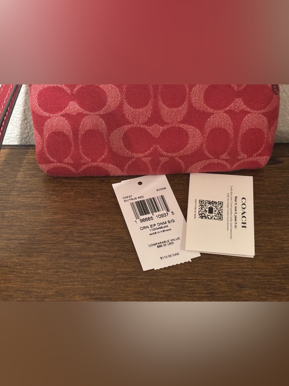 Coach Red Signature Jacquard Wristlet - Picture 3 of 7